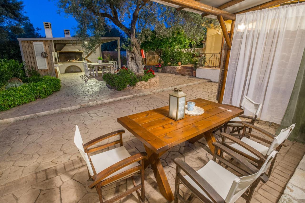 Averta Apartments Lefkáda エクステリア 写真